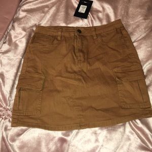 Cargo skirt tan